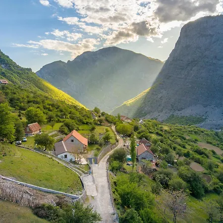 بيت ضيافة Turi-selce Selce